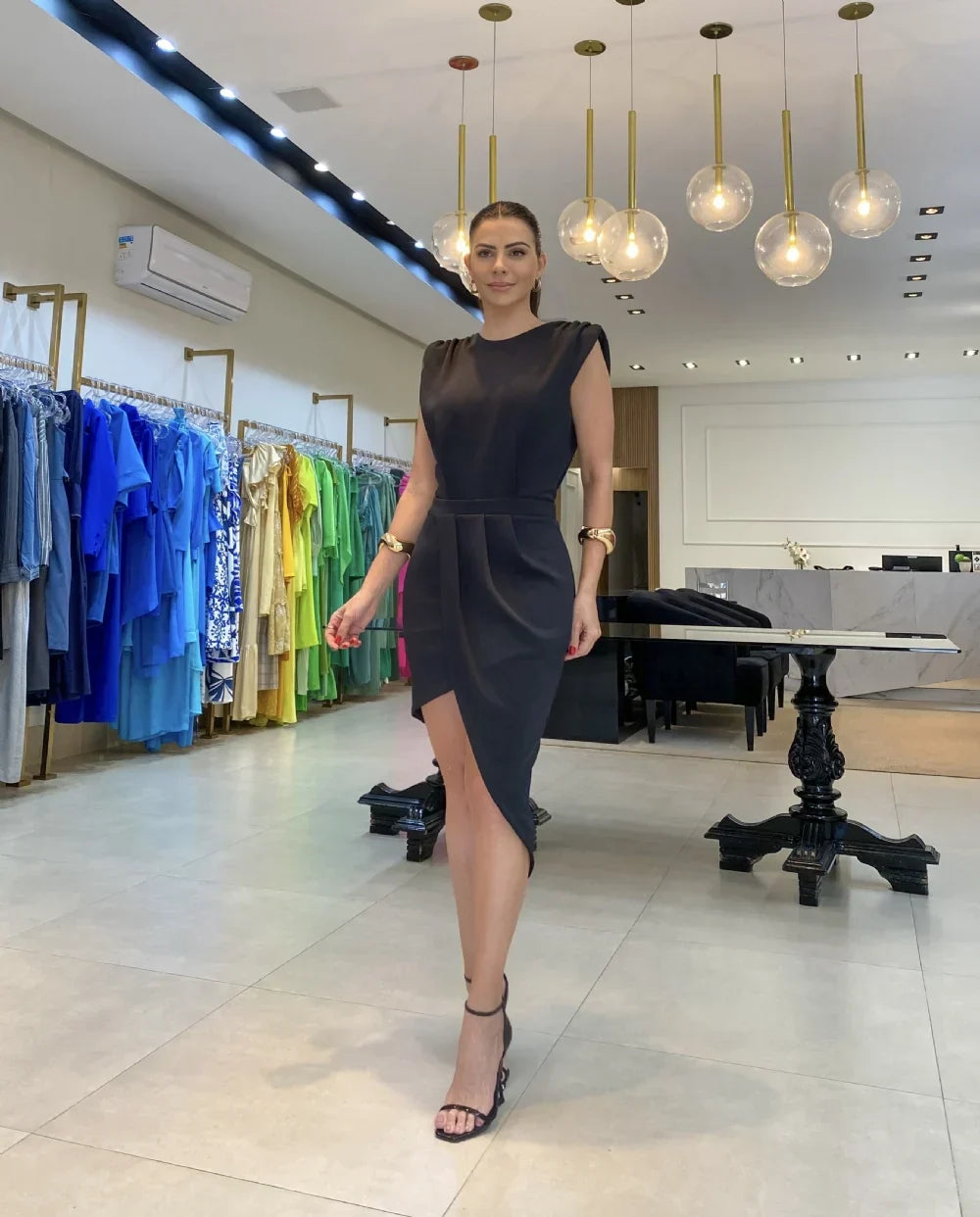 Britty | Robe cocktail avec ourlet tulipe