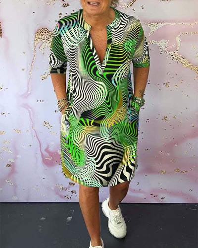 Sonya™ | Robe à illusion optique et coupe T-shirt