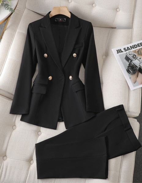 Casandra - Élégante Collection