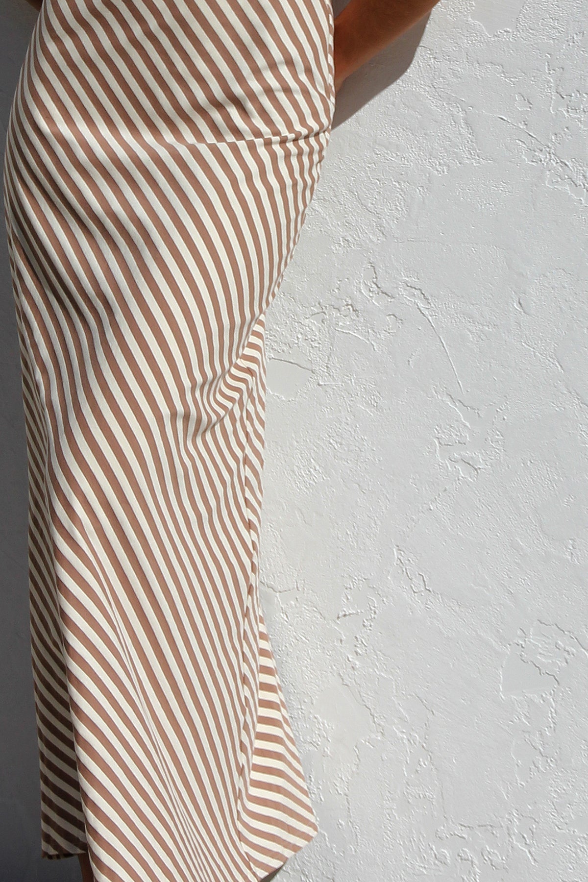 Rocia™ | Robe d'été à rayures avec une touche élégante
