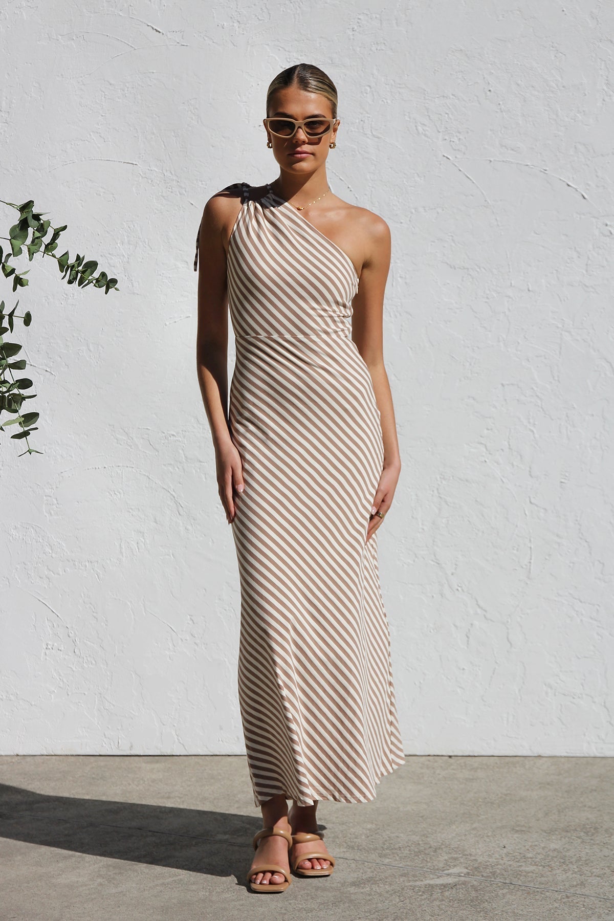 Rocia™ | Robe d'été à rayures avec une touche élégante