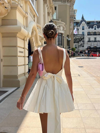 Isabelle | Robe Mini Romantique avec Dos Nu